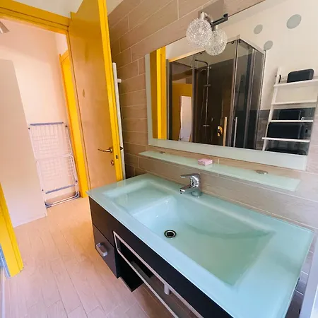 Xerxe's House Апартаменты Варенна